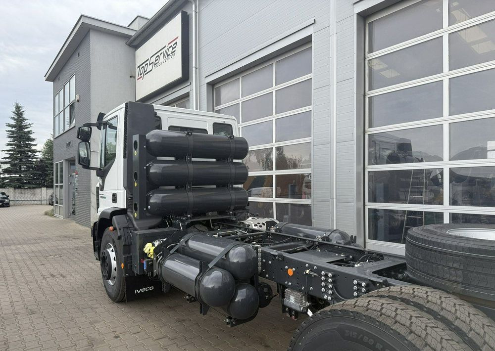 Novu Kamion za prevoz kontejnera/ Kamion sa promenjivim sandukom Iveco EuroCargo CNG: slika 6