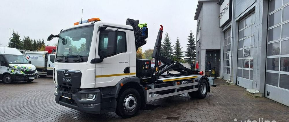 MAN TGM 15.250, hakowiec Janco/GP Lift + HDS Hiab - Kamion za smeće: slika 4 MAN TGM 15.250, hakowiec Janco/GP Lift + HDS Hiab - Kamion za smeće: slika 4