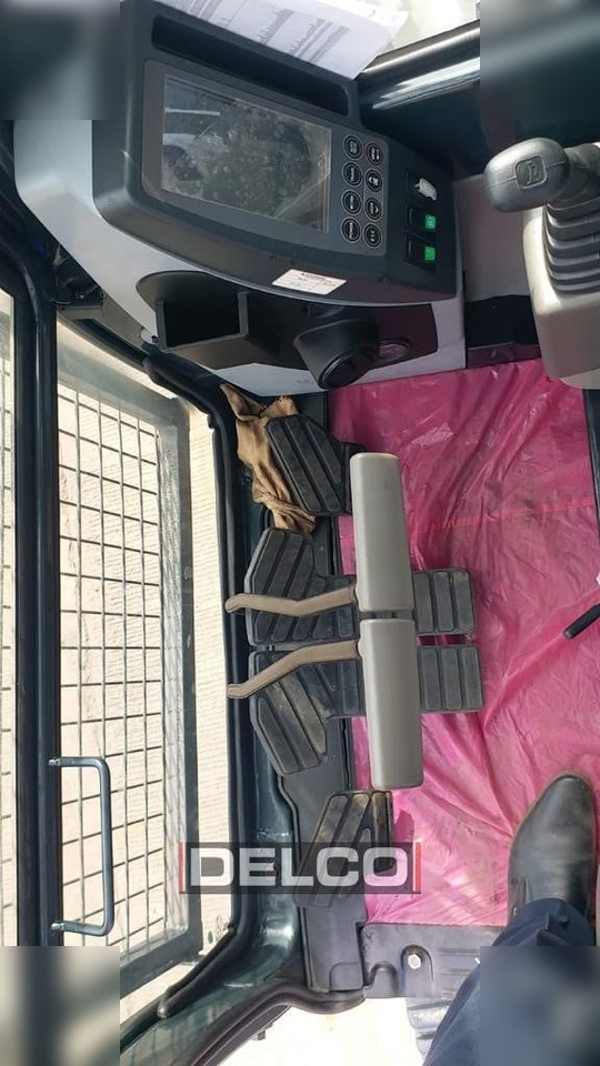 HYUNDAI ROBEX 210 - Bager guseničar: slika 3 HYUNDAI ROBEX 210 - Bager guseničar: slika 3