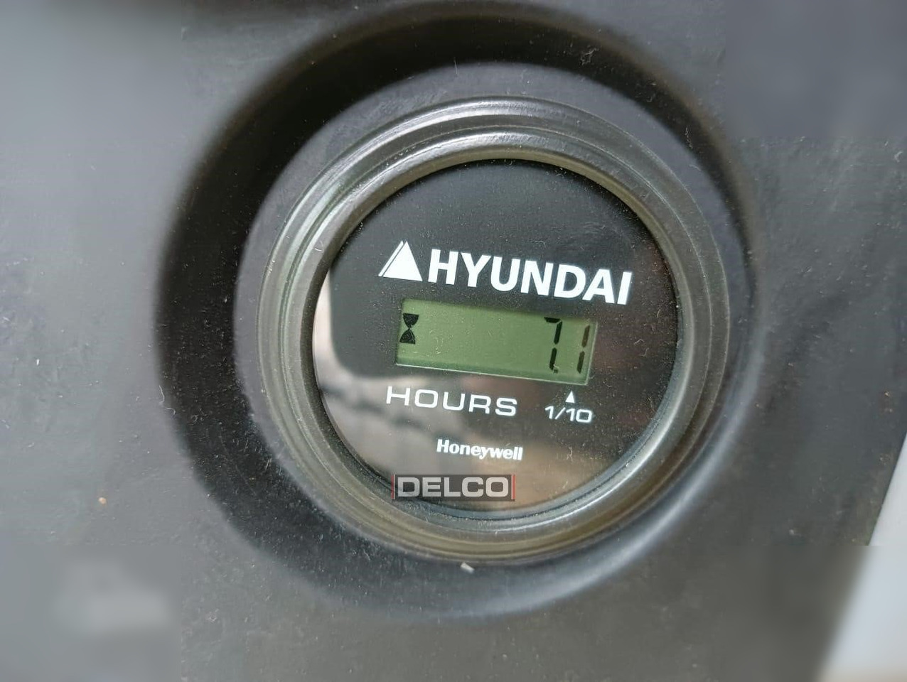Novu Bager guseničar HYUNDAI ROBEX 215L SMART: slika 17