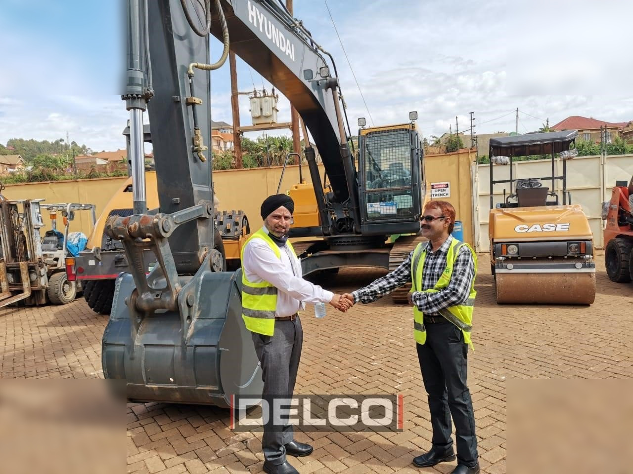 HYUNDAI ROBEX 340L SMART - Bager guseničar: slika 2 HYUNDAI ROBEX 340L SMART - Bager guseničar: slika 2