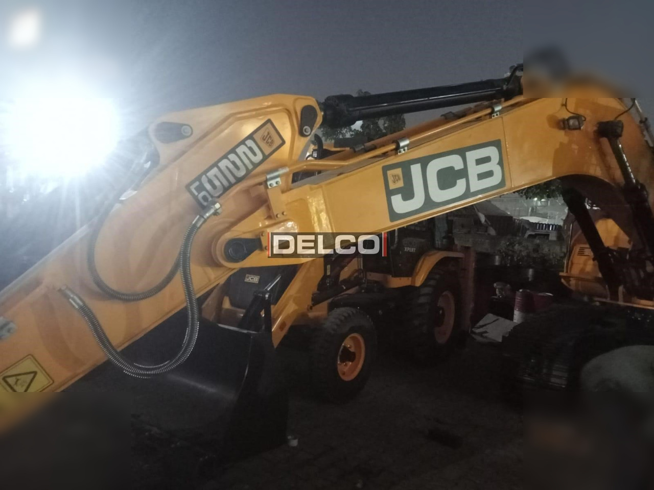 JCB 225 LC - Bager guseničar: slika 5 JCB 225 LC - Bager guseničar: slika 5
