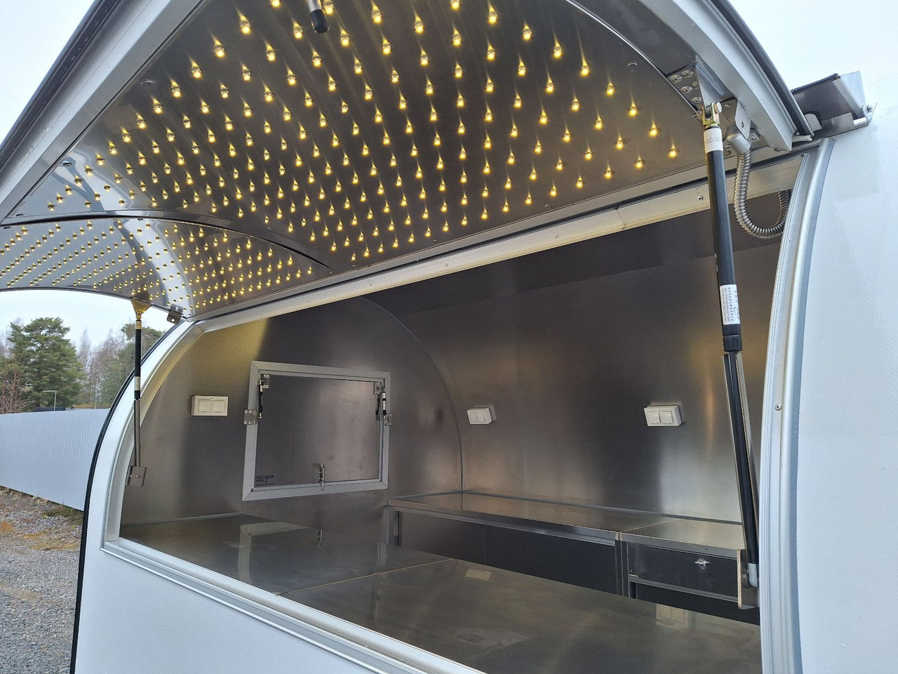 Esselmann EasyGo 280 - Prikolica za hrane: slika 2 Esselmann EasyGo 280 - Prikolica za hrane: slika 2