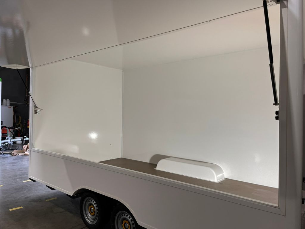 Esselmann Sandwich Anhänger Karello 4.2 Esselmann Sandwich Anhänger Karello 4.2 - Prikolica za hrane: slika 4 Esselmann Sandwich Anhänger Karello 4.2 Esselmann Sandwich Anhänger Karello 4.2 - Prikolica za hrane: slika 4