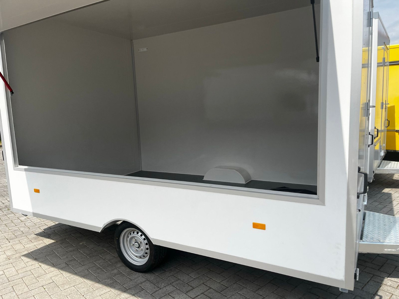 Esselmann Sandwichanhänger Verkaufsanhänger leer - Prikolica za hrane: slika 3 Esselmann Sandwichanhänger Verkaufsanhänger leer - Prikolica za hrane: slika 3