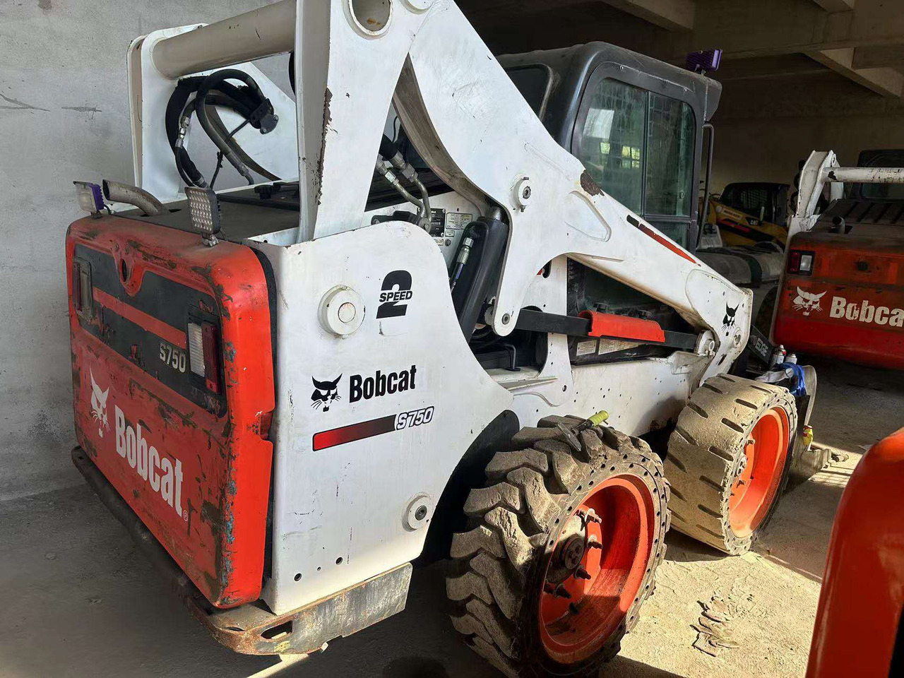 Bobcat S750 - Mini utovarivač: slika 5 Bobcat S750 - Mini utovarivač: slika 5