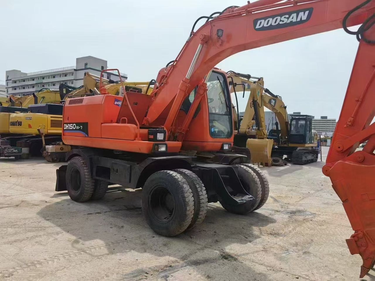 Doosan DX150 - Bager točkaš: slika 1 Doosan DX150 - Bager točkaš: slika 1