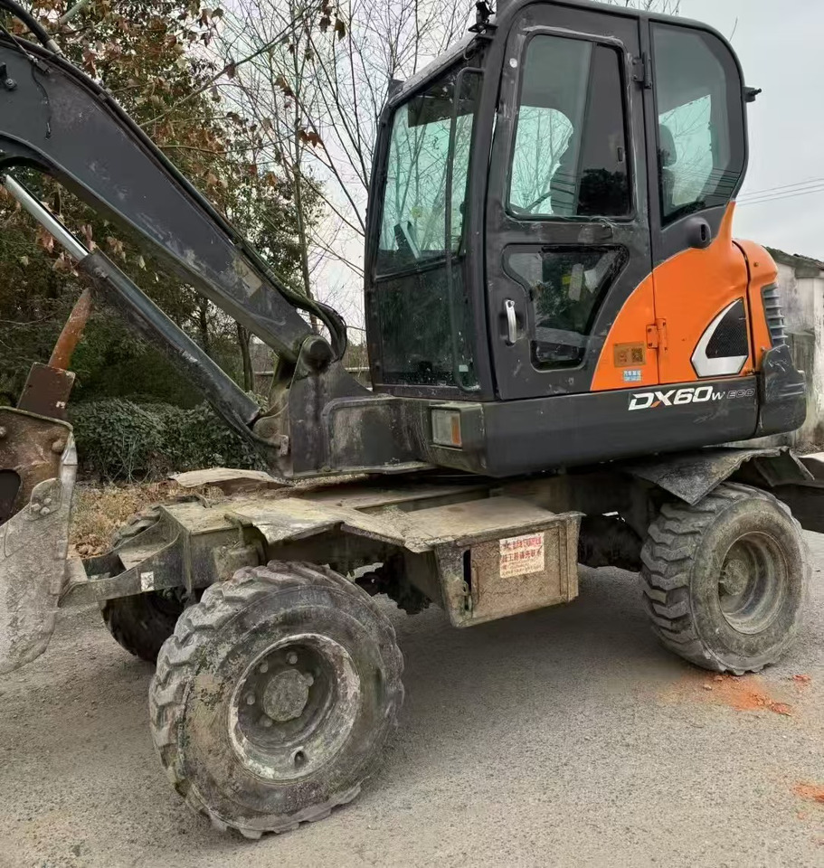 Doosan DX60 - Bager točkaš: slika 2 Doosan DX60 - Bager točkaš: slika 2