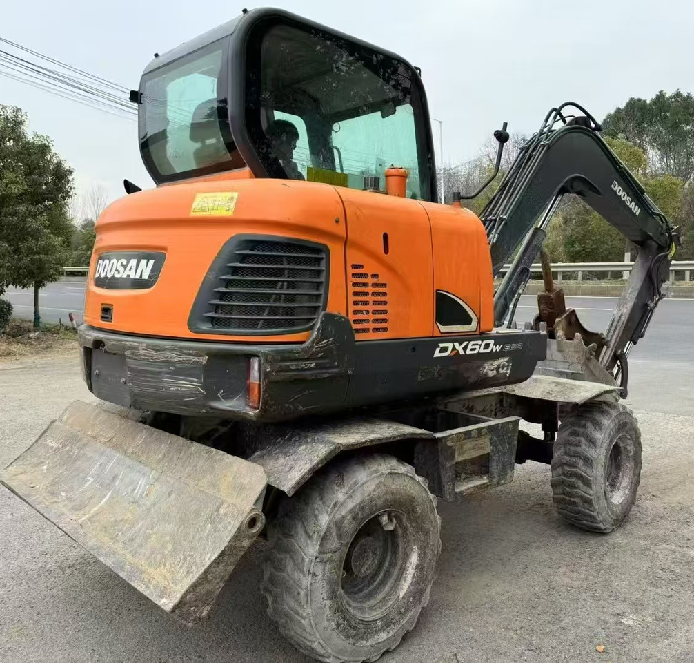 Doosan DX60 - Bager točkaš: slika 3 Doosan DX60 - Bager točkaš: slika 3