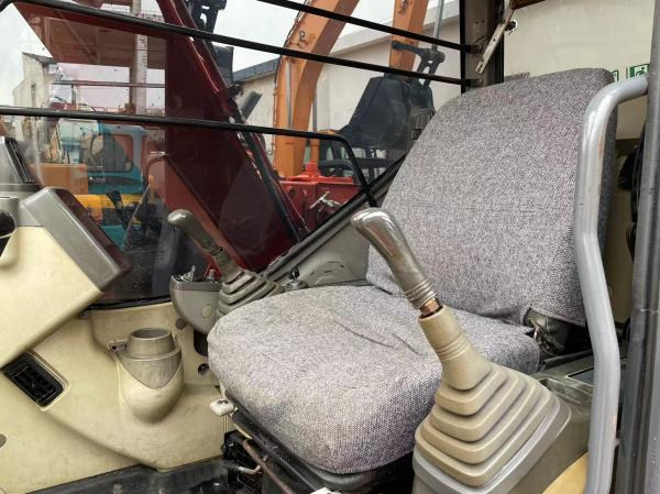 Hitachi zaxis 70 - Bager guseničar: slika 5 Hitachi zaxis 70 - Bager guseničar: slika 5