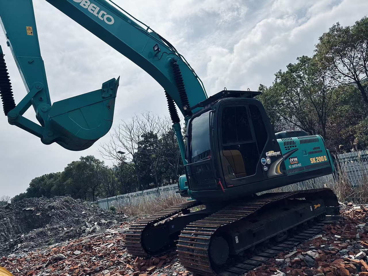 Bager guseničar Kobelco SK200D: slika 6