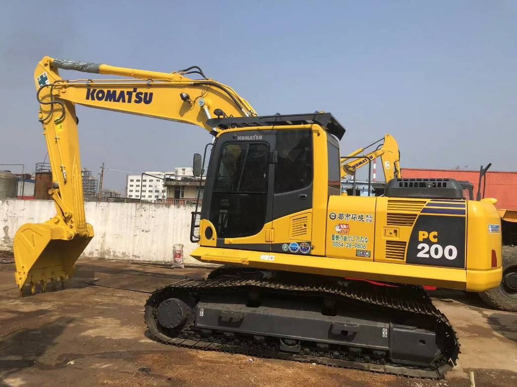 Komatsu PC200-8  - Bager guseničar: slika 1 Komatsu PC200-8  - Bager guseničar: slika 1