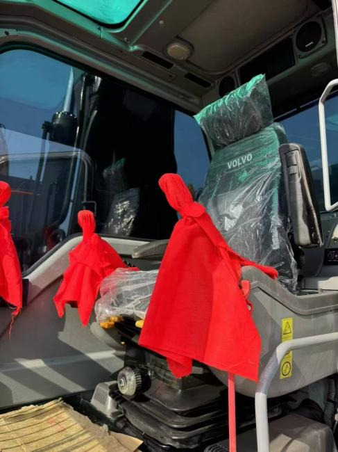 VOLVO EC240 - Bager guseničar: slika 3 VOLVO EC240 - Bager guseničar: slika 3