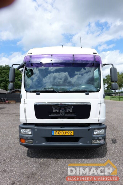 MAN TGM 12.290 wissellaadbak laadklep -loadlift MAN TGM met renova wissel laaldbak systeem ( BDF ) airco TOP !!verhuiswagen - Kamion sa zatvorenim sandukom: slika 3 MAN TGM 12.290 wissellaadbak laadklep -loadlift MAN TGM met renova wissel laaldbak systeem ( BDF ) airco TOP !!verhuiswagen - Kamion sa zatvorenim sandukom: slika 3