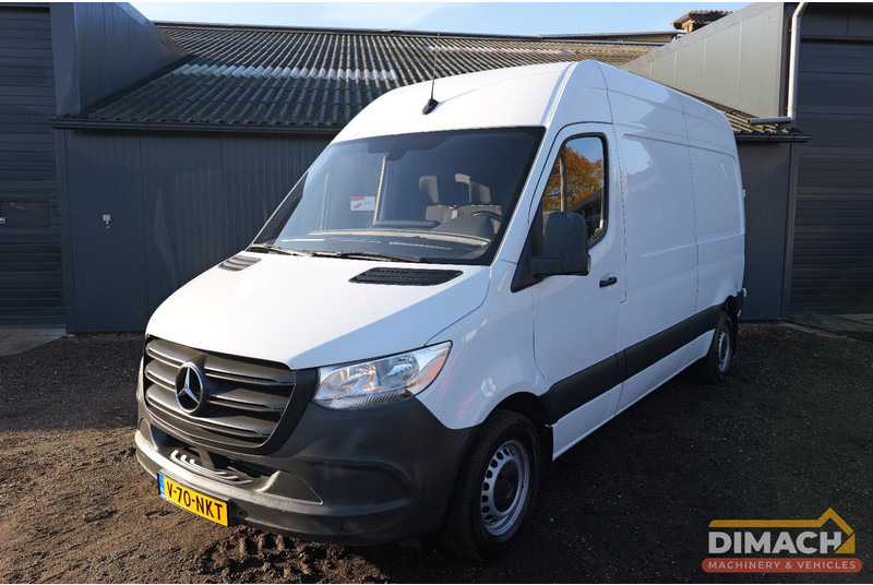 Mercedes-Benz Sprinter 315 CDI MB L2H2 sprinter - trekhaak - MBUX - automaat TOP!! - Furgon: slika 1 Mercedes-Benz Sprinter 315 CDI MB L2H2 sprinter - trekhaak - MBUX - automaat TOP!! - Furgon: slika 1