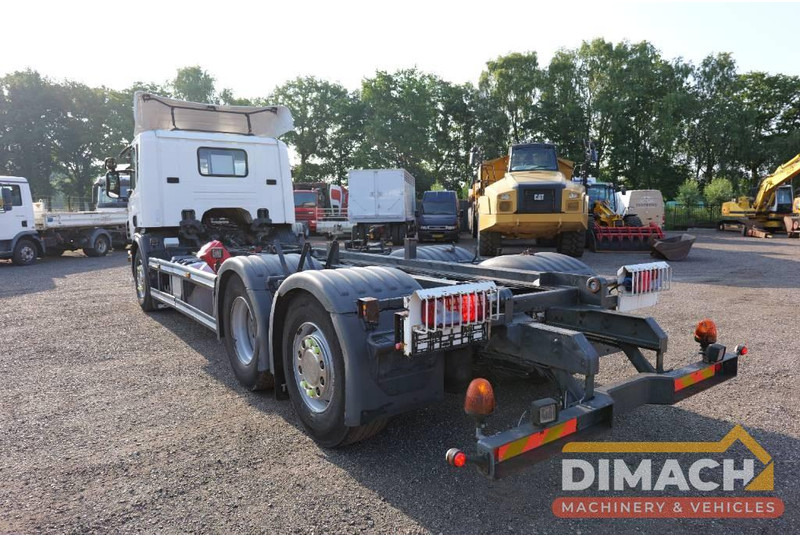 Scania P230 P 230 Euro 5 6x2*4 TOP!! Retarder right hand steer - Kamion sa golom šasijom i zatvorenom kabinom: slika 2 Scania P230 P 230 Euro 5 6x2*4 TOP!! Retarder right hand steer - Kamion sa golom šasijom i zatvorenom kabinom: slika 2