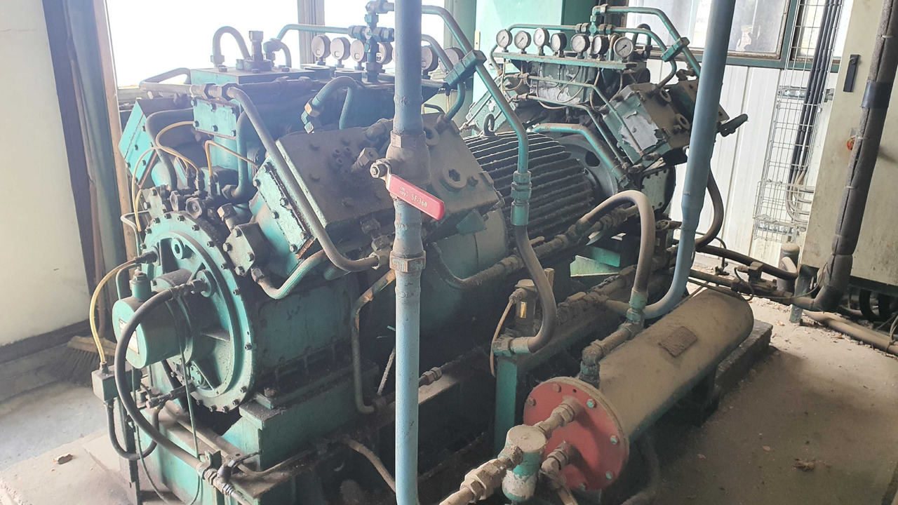 NK-JLM Neuenhauser kompresor sprężarka 43 bar 154m3/h 41kW - Druga mašina: slika 4 NK-JLM Neuenhauser kompresor sprężarka 43 bar 154m3/h 41kW - Druga mašina: slika 4