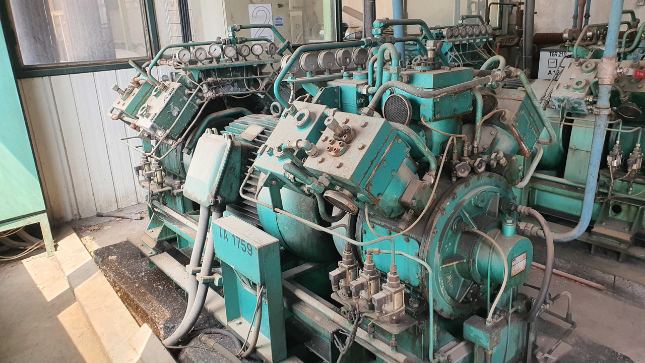 NK-JLM Neuenhauser kompresor sprężarka 43 bar 154m3/h 41kW - Druga mašina: slika 1 NK-JLM Neuenhauser kompresor sprężarka 43 bar 154m3/h 41kW - Druga mašina: slika 1