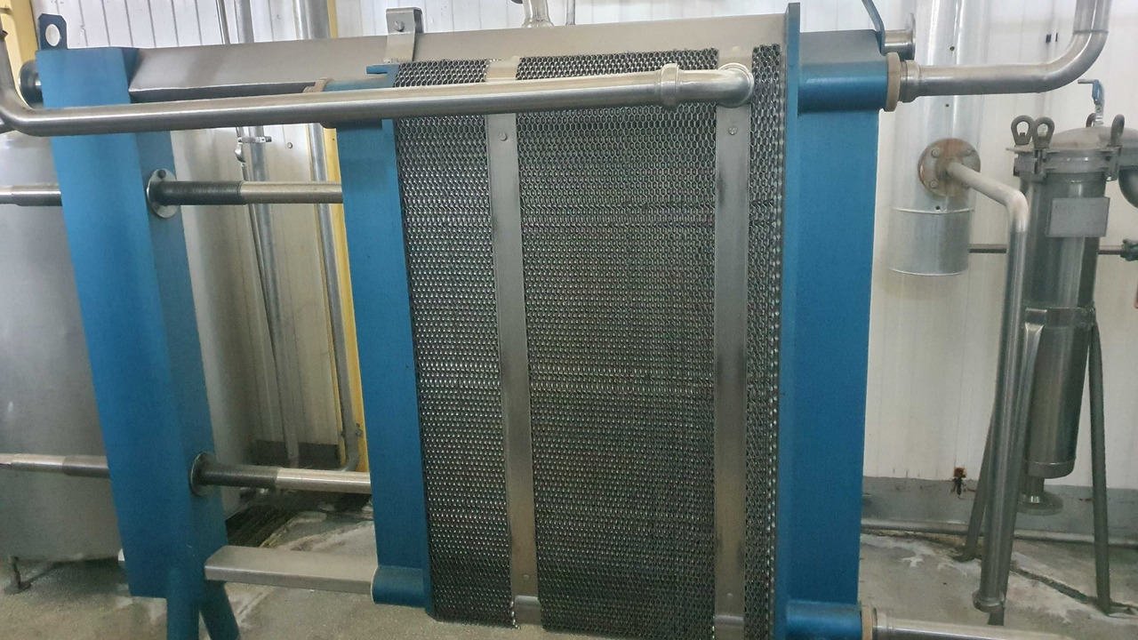 Wymiennik ciepła Spomasz Bełężyce 3500 l/h 10.000 zł + 23% VAT - Druga mašina: slika 1 Wymiennik ciepła Spomasz Bełężyce 3500 l/h 10.000 zł + 23% VAT - Druga mašina: slika 1