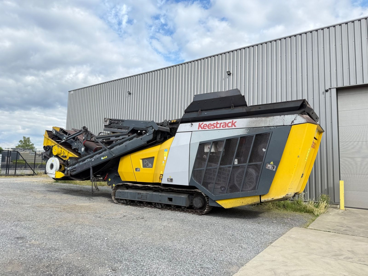 KEESTRACK R3H Mobile Brecheranlage mit Siebmodul - Udarna drobilica: slika 2 KEESTRACK R3H Mobile Brecheranlage mit Siebmodul - Udarna drobilica: slika 2