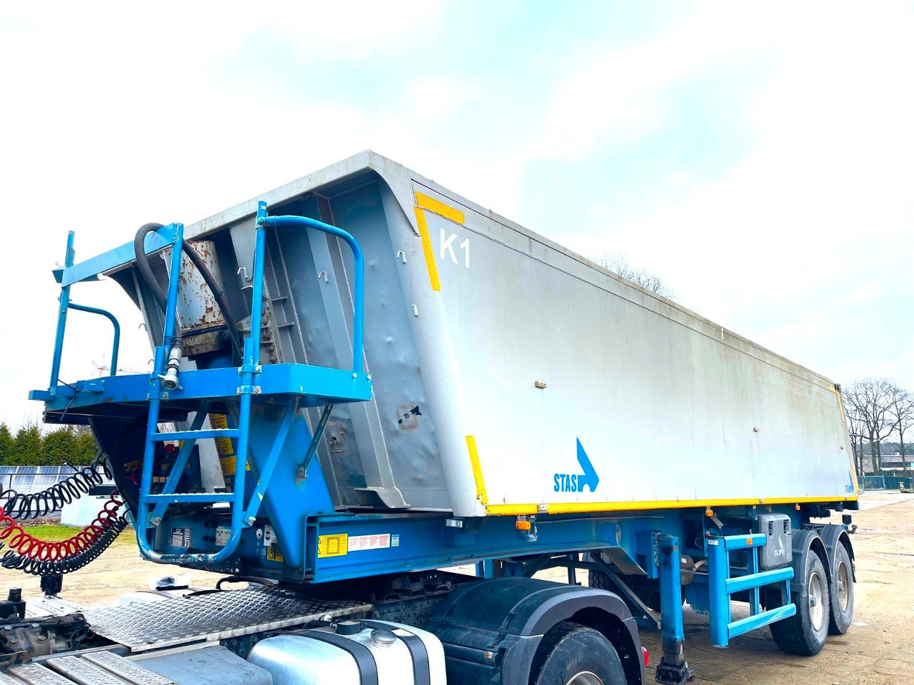 Stas SA236K/ALU/32m3 - Poluprikolica istovarivača: slika 2 Stas SA236K/ALU/32m3 - Poluprikolica istovarivača: slika 2