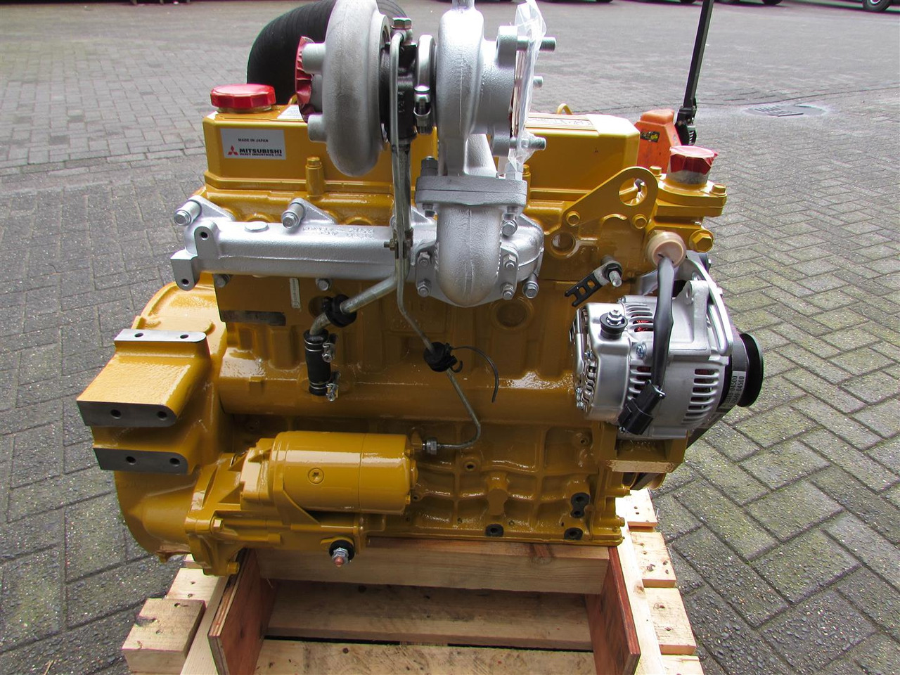 CATERPILLAR / MITSUBISHI RECON S4S-DT73CWL CAT C3.4 55kW-2500Rpm - Motor za Utovarivač: slika 5 CATERPILLAR / MITSUBISHI RECON S4S-DT73CWL CAT C3.4 55kW-2500Rpm - Motor za Utovarivač: slika 5