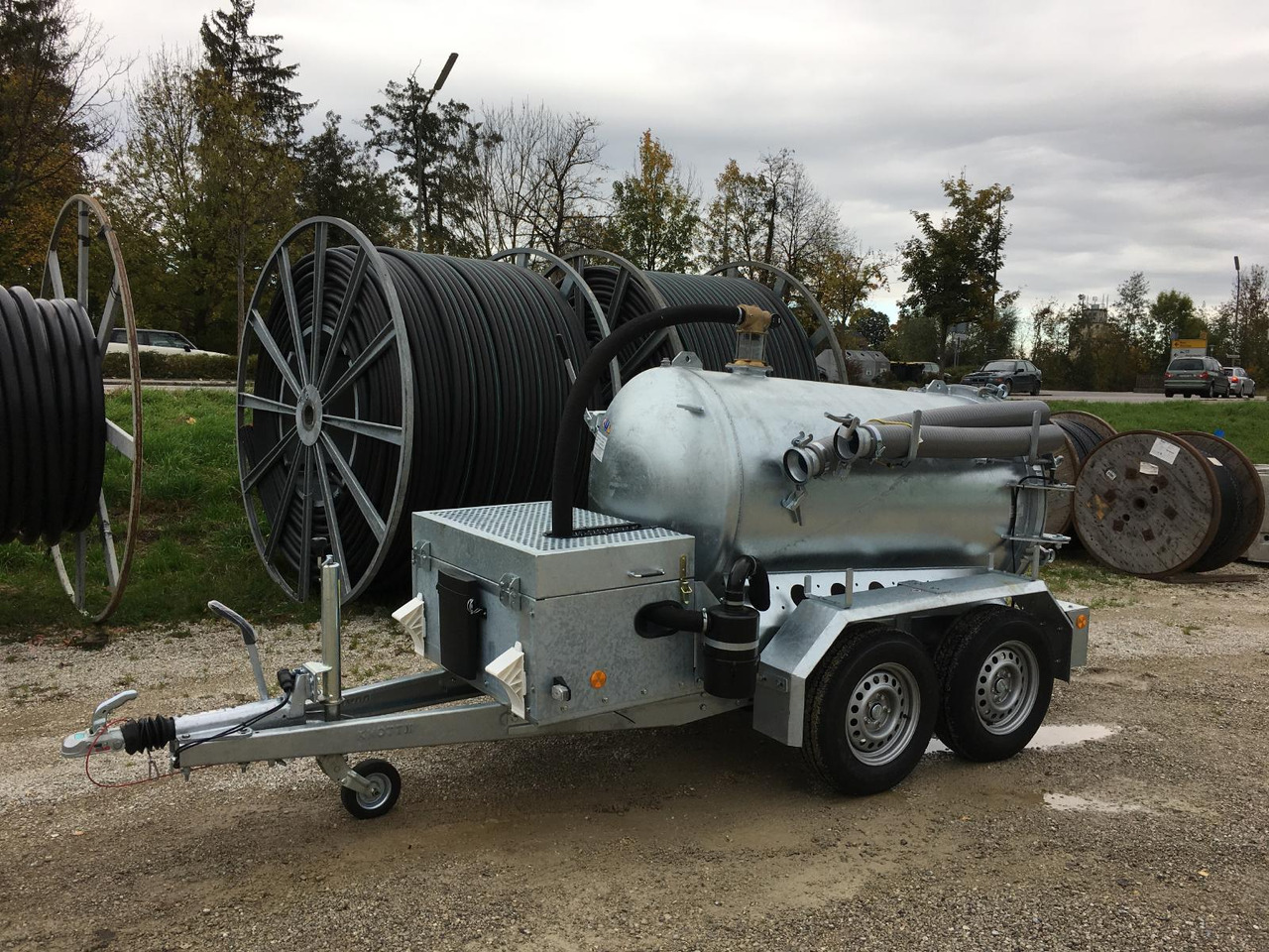 M-Vac 1500 Vacuum system specialized for drilling mud / vacuum container 1500l - Mašina za usmereno bušenje: slika 1 M-Vac 1500 Vacuum system specialized for drilling mud / vacuum container 1500l - Mašina za usmereno bušenje: slika 1