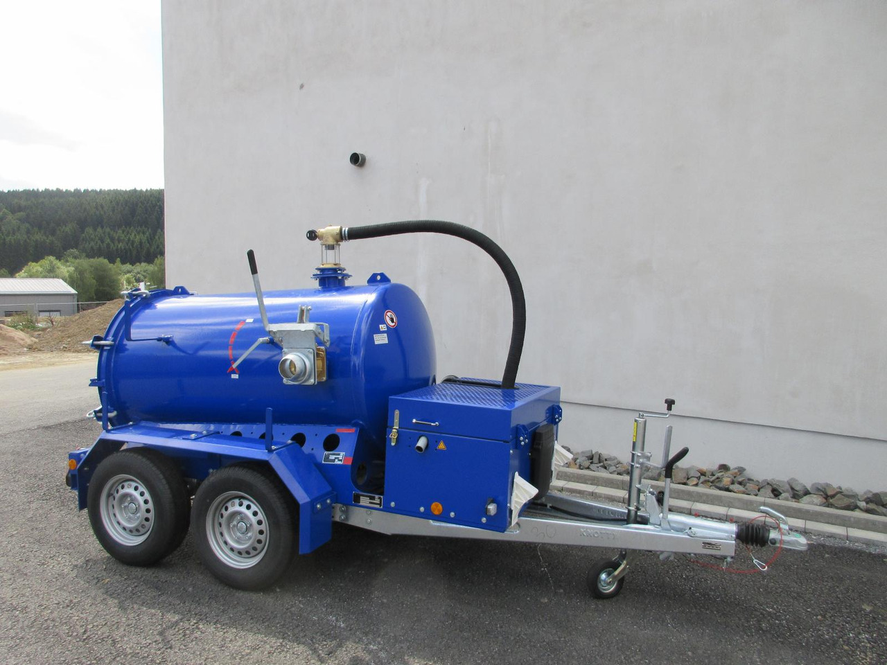 M-Vac 1500 Vacuum system specialized for drilling mud / vacuum container 1500l - Mašina za usmereno bušenje: slika 3 M-Vac 1500 Vacuum system specialized for drilling mud / vacuum container 1500l - Mašina za usmereno bušenje: slika 3