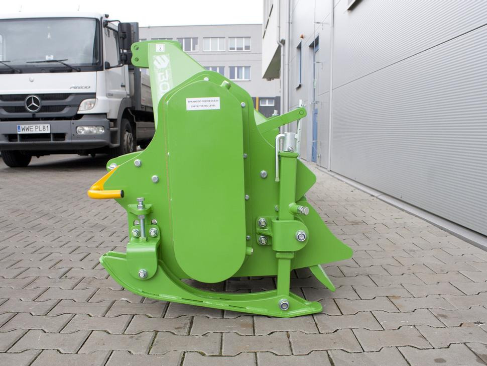 Bomet Bodenfräsen / Rotary tiller / Rotavator / Vangatrice / Desgarrador / Роторный культиватор / Glebogryzarka 3 m - Traktorska freza: slika 5 Bomet Bodenfräsen / Rotary tiller / Rotavator / Vangatrice / Desgarrador / Роторный культиватор / Glebogryzarka 3 m - Traktorska freza: slika 5