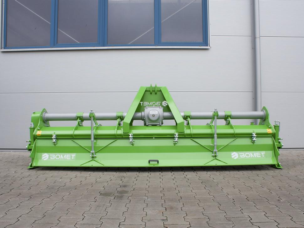 Bomet Bodenfräsen / Rotary tiller / Rotavator / Vangatrice / Desgarrador / Роторный культиватор / Glebogryzarka 3 m - Traktorska freza: slika 3 Bomet Bodenfräsen / Rotary tiller / Rotavator / Vangatrice / Desgarrador / Роторный культиватор / Glebogryzarka 3 m - Traktorska freza: slika 3