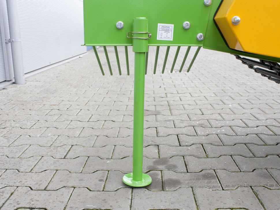 Novu Kombajn za krompir Bomet Siebkettenroder / Potato digger / Arracheuse de pomme de terre / Scavapatate / Однорядная картофельная копалка / Kopaczka do ziemniaków Z656: slika 10 Novu Kombajn za krompir Bomet Siebkettenroder / Potato digger / Arracheuse de pomme de terre / Scavapatate / Однорядная картофельная копалка / Kopaczka do ziemniaków Z656: slika 10