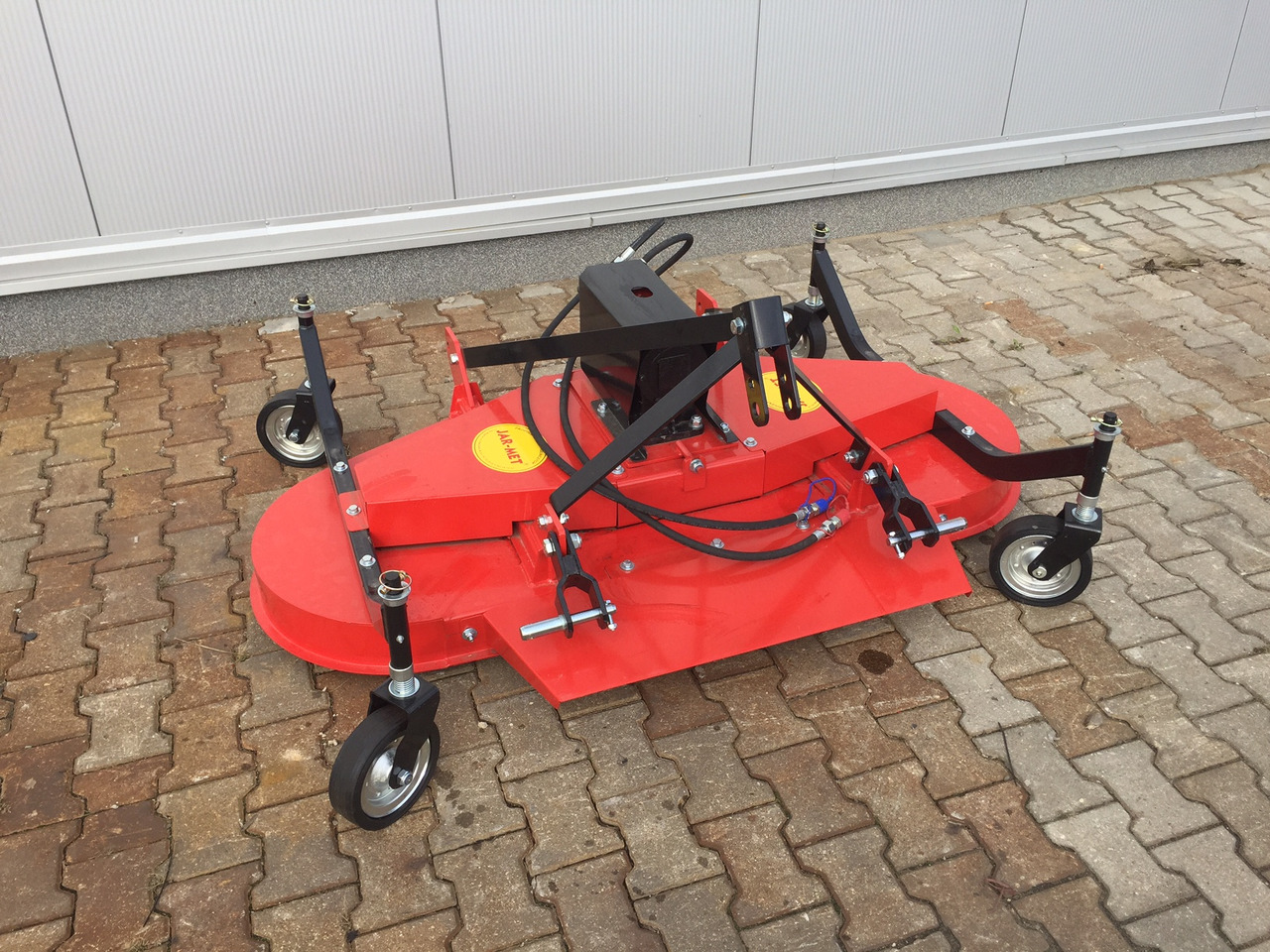 JAR-MET Orchard mower / Obstgartenmäher / Tondeuse verger / Kosiarka sadownicza 1,8 m - Kosačica: slika 4 JAR-MET Orchard mower / Obstgartenmäher / Tondeuse verger / Kosiarka sadownicza 1,8 m - Kosačica: slika 4