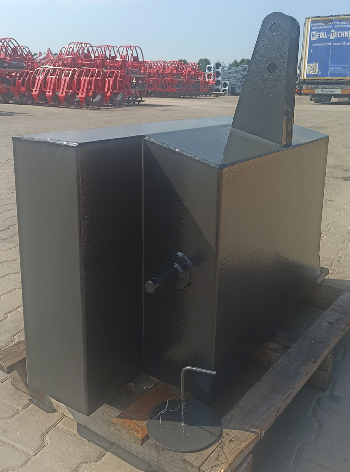 METAL-TECHNIK Betongewicht / Ballast / Masse / Zavorra / Утяжелитель / Obciążnik 800 kg - Kontra teg za Traktor: slika 5 METAL-TECHNIK Betongewicht / Ballast / Masse / Zavorra / Утяжелитель / Obciążnik 800 kg - Kontra teg za Traktor: slika 5