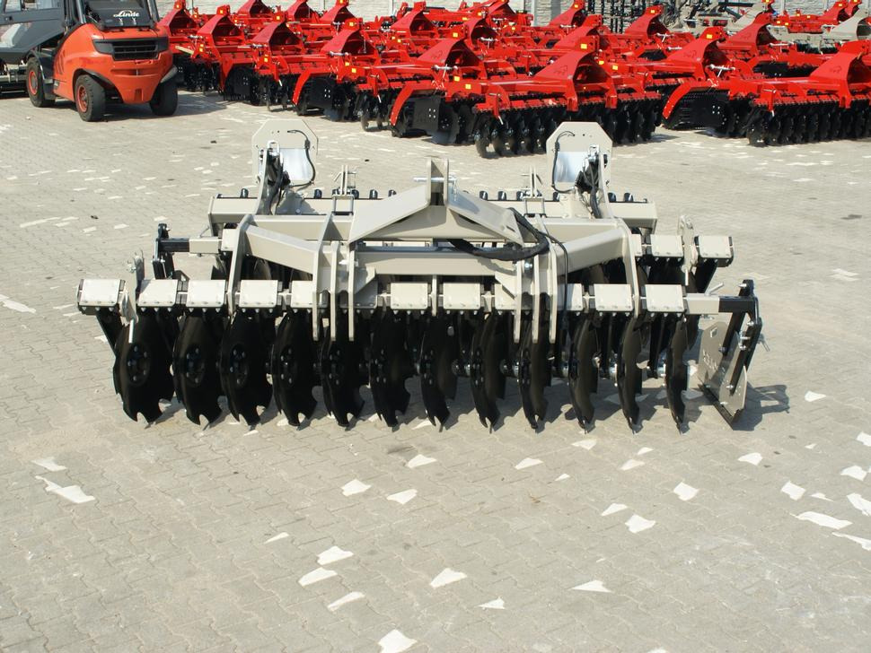 ROLEX Scheibenegge / Discs harrow / Dechaumeur à disques / Erpice a dischi / Дисковая борона / Brona talerzowa 3 m - Tanjirača: slika 4 ROLEX Scheibenegge / Discs harrow / Dechaumeur à disques / Erpice a dischi / Дисковая борона / Brona talerzowa 3 m - Tanjirača: slika 4