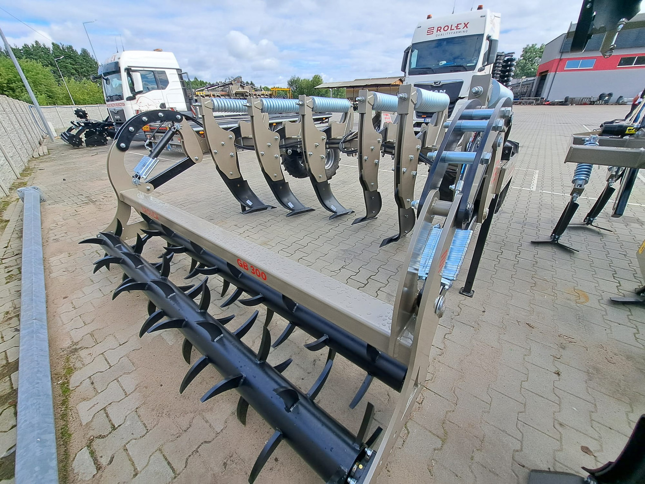 ROLEX Tiefenlockerer / Subsoiler / Décompacteur / Subsolador / Dissodatori / Глубокорыхлитель тип V / Głębosz typ V 3 m - Podrivač: slika 2 ROLEX Tiefenlockerer / Subsoiler / Décompacteur / Subsolador / Dissodatori / Глубокорыхлитель тип V / Głębosz typ V 3 m - Podrivač: slika 2
