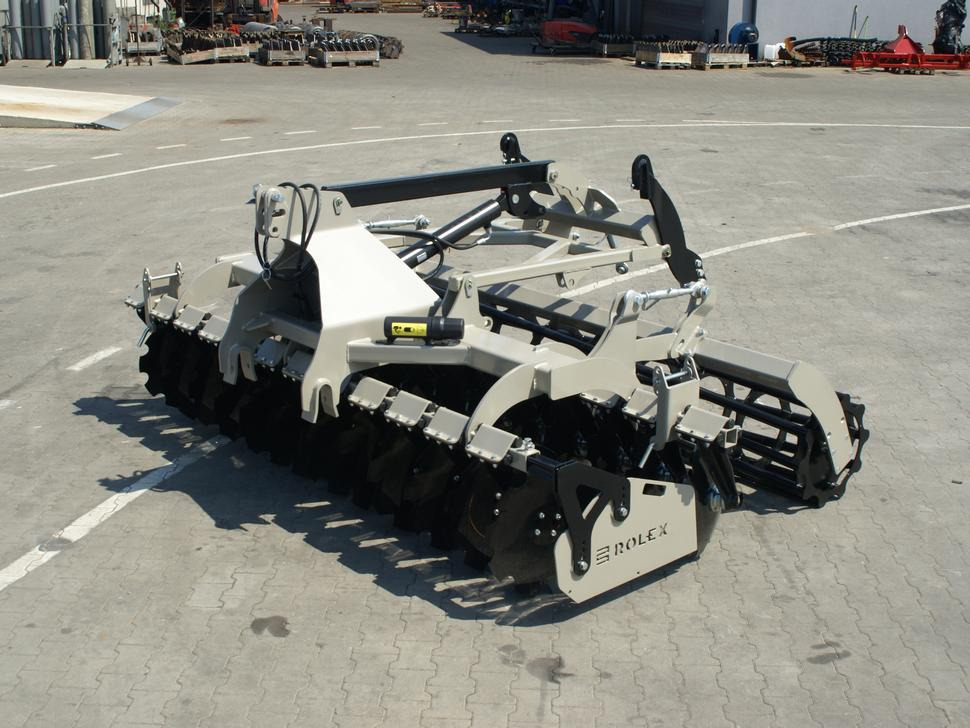 Rolex Scheibenegge / Disc harrow with hydropack / Déchaumeur à disques avec support semoir / Erpice a dischi / Cultivador de discos con hydropack / Дисковая борона с гидропаком 3 m - Tanjirača: slika 2 Rolex Scheibenegge / Disc harrow with hydropack / Déchaumeur à disques avec support semoir / Erpice a dischi / Cultivador de discos con hydropack / Дисковая борона с гидропаком 3 m - Tanjirača: slika 2