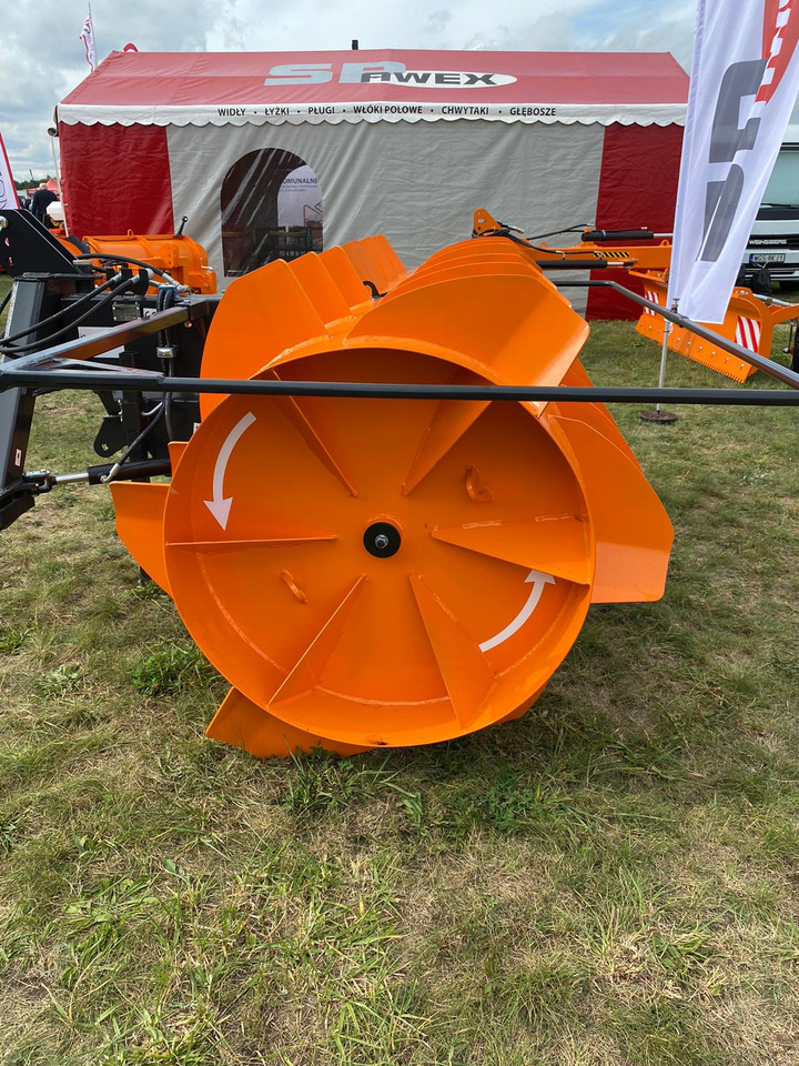 Spawex Silowalze / Silage spreader / Épandeur d'ensilage / Spandiconcime / Esparcidor de forraje verde / Кормораспределитель / Rozgarniacz do zielonki Tornado 2,2 m - Oprema za prevrtanje i razlaganje: slika 4 Spawex Silowalze / Silage spreader / Épandeur d'ensilage / Spandiconcime / Esparcidor de forraje verde / Кормораспределитель / Rozgarniacz do zielonki Tornado 2,2 m - Oprema za prevrtanje i razlaganje: slika 4