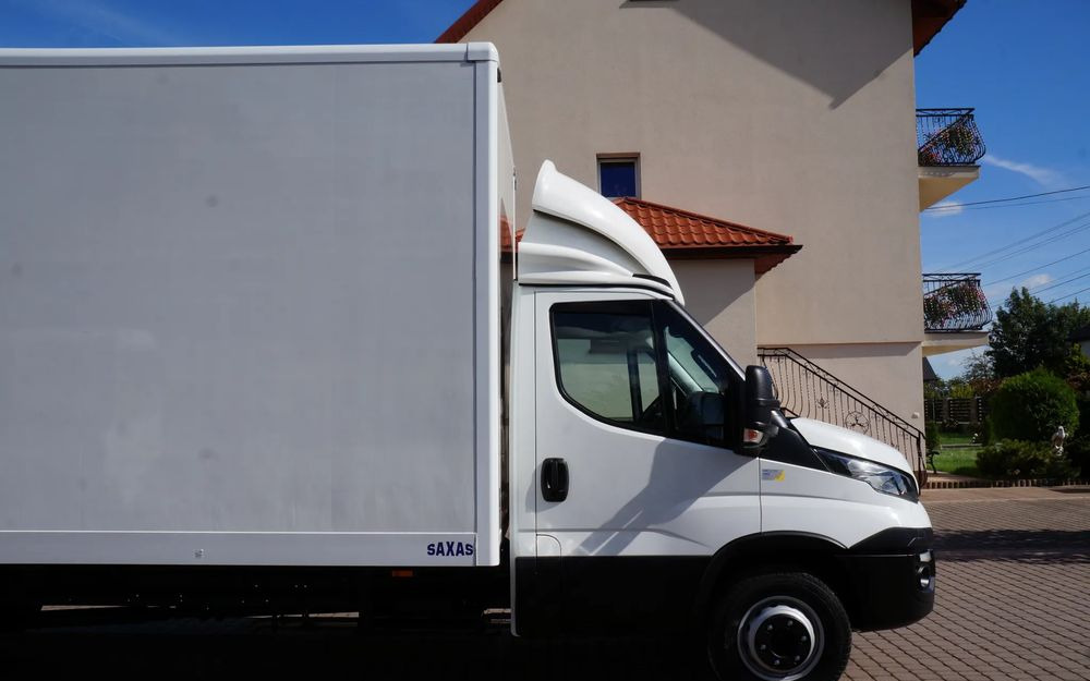 Iveco DAILY 72c18 Automat HI-MATIC Kontener 6 m 74 tys km STAN NOWY - Kamion sa zatvorenim sandukom: slika 5 Iveco DAILY 72c18 Automat HI-MATIC Kontener 6 m 74 tys km STAN NOWY - Kamion sa zatvorenim sandukom: slika 5