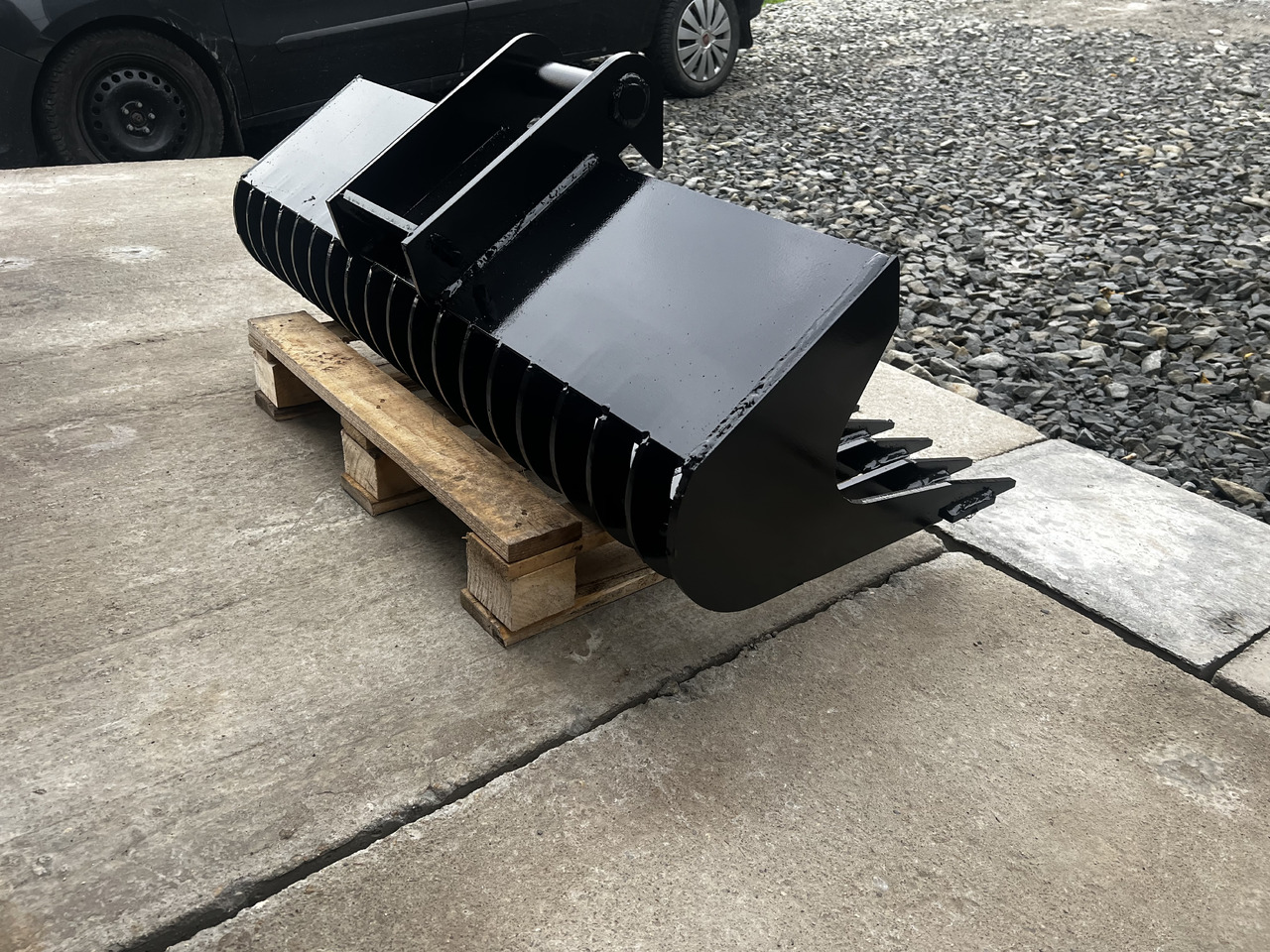 Łyżka skarpowa ażurowa, grabie 120cm 2,6-3,5t - Kašika za bager za Kašika za bager: slika 4 Łyżka skarpowa ażurowa, grabie 120cm 2,6-3,5t - Kašika za bager za Kašika za bager: slika 4