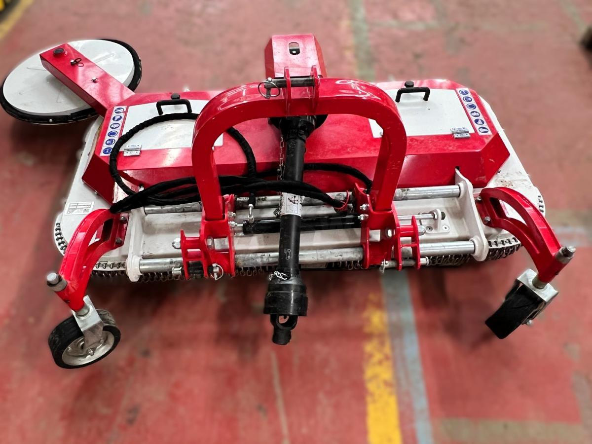 Giemme FMU180 Tondeuse portée attache 3 points pour tracteur - Tarup: slika 3 Giemme FMU180 Tondeuse portée attache 3 points pour tracteur - Tarup: slika 3