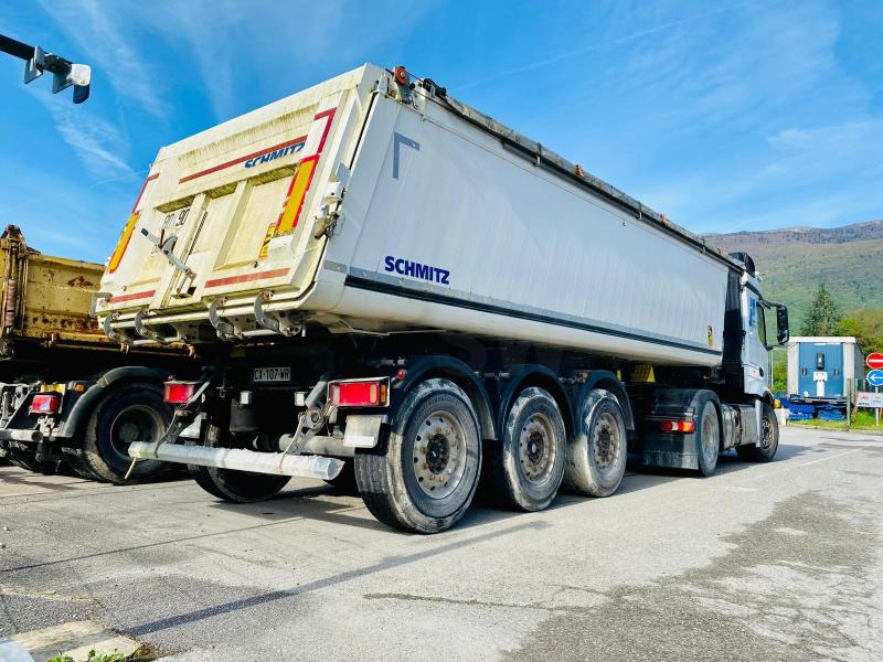 SCHMITZ CARGOBULL SGFS3 REMORQUE SEMI BENNE (3 Essieux) - Poluprikolica istovarivača: slika 4 SCHMITZ CARGOBULL SGFS3 REMORQUE SEMI BENNE (3 Essieux) - Poluprikolica istovarivača: slika 4