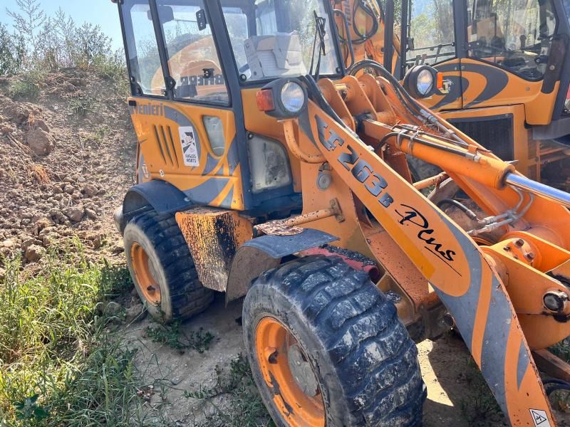 Venieri 263B PLUS CHARGEUSE SUR PNEUS - Utovarivač točkaš: slika 5 Venieri 263B PLUS CHARGEUSE SUR PNEUS - Utovarivač točkaš: slika 5