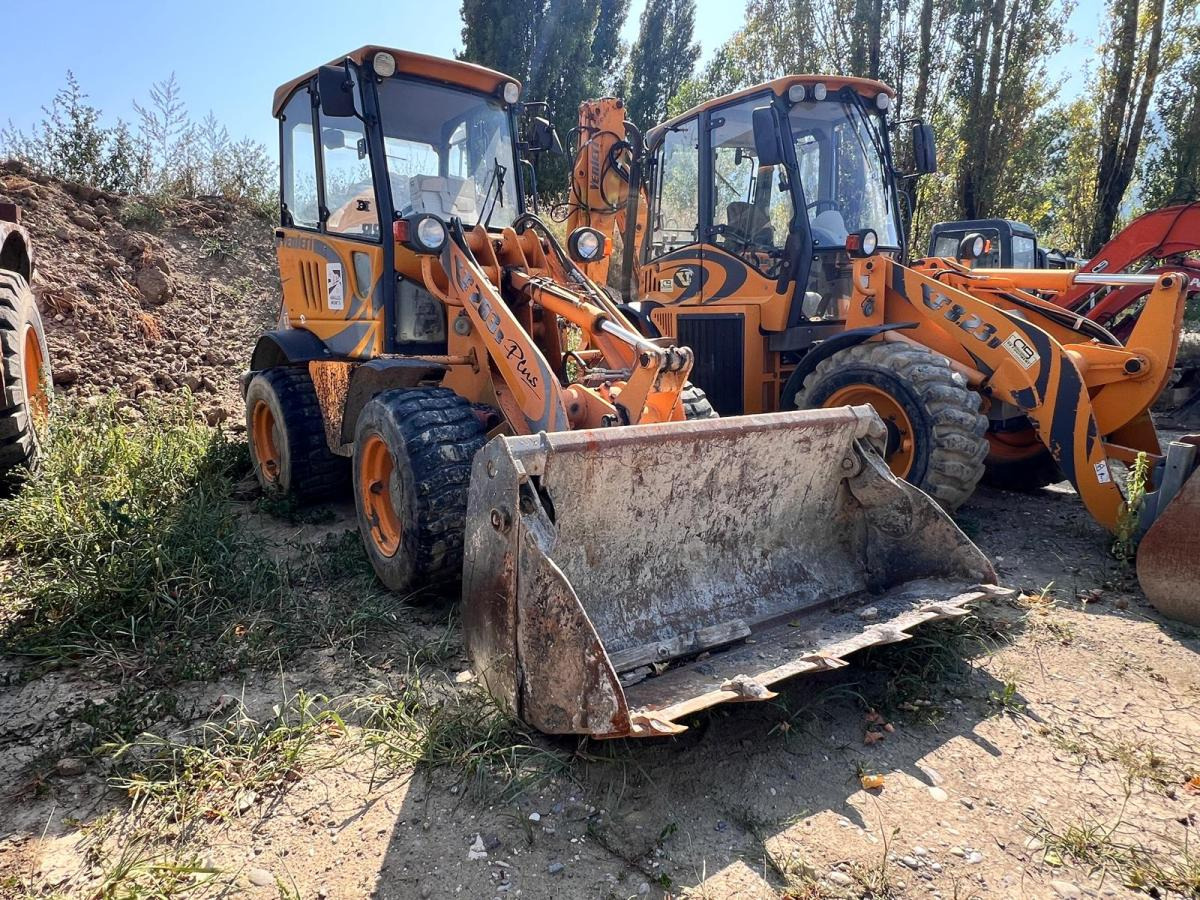 Venieri 263B PLUS CHARGEUSE SUR PNEUS - Utovarivač točkaš: slika 1 Venieri 263B PLUS CHARGEUSE SUR PNEUS - Utovarivač točkaš: slika 1