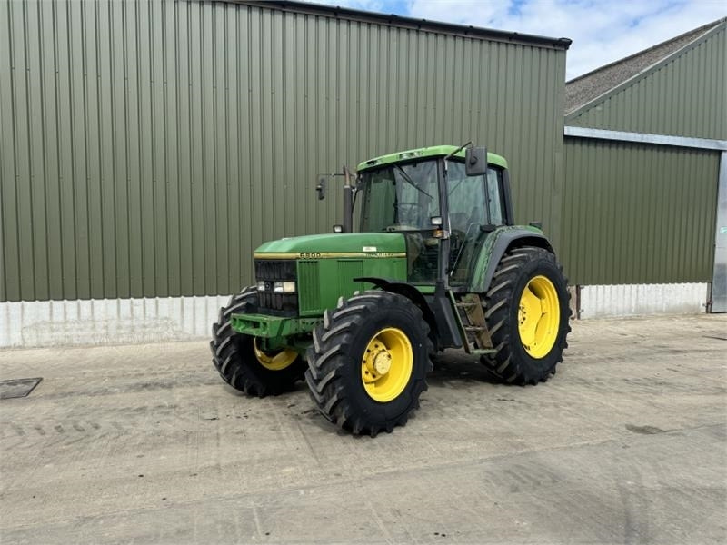 John Deere 6800 Tractor - Traktor: slika 1 John Deere 6800 Tractor - Traktor: slika 1