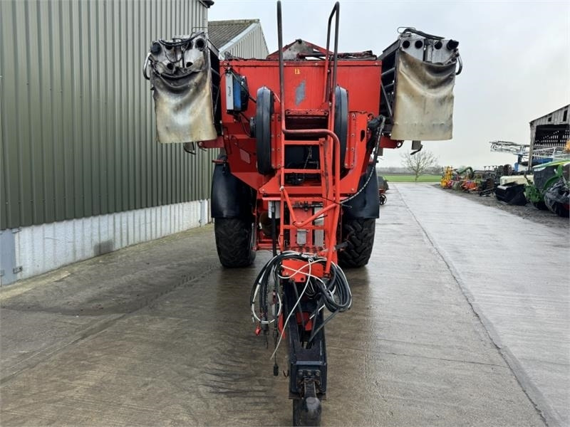 Kuhn AGT 6036 Boom Fert Spreader - Rasipač veštačkog đubriva: slika 5 Kuhn AGT 6036 Boom Fert Spreader - Rasipač veštačkog đubriva: slika 5