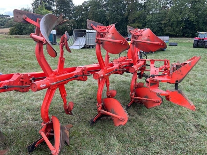 Kuhn Multi-Master 153 6 Furrow Plough - Plug: slika 5 Kuhn Multi-Master 153 6 Furrow Plough - Plug: slika 5