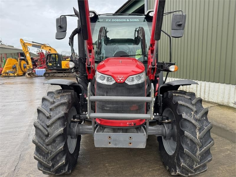 Massey Ferguson 4710 c/w FL.3522 Loader **Low Hours** - Traktor: slika 5 Massey Ferguson 4710 c/w FL.3522 Loader **Low Hours** - Traktor: slika 5