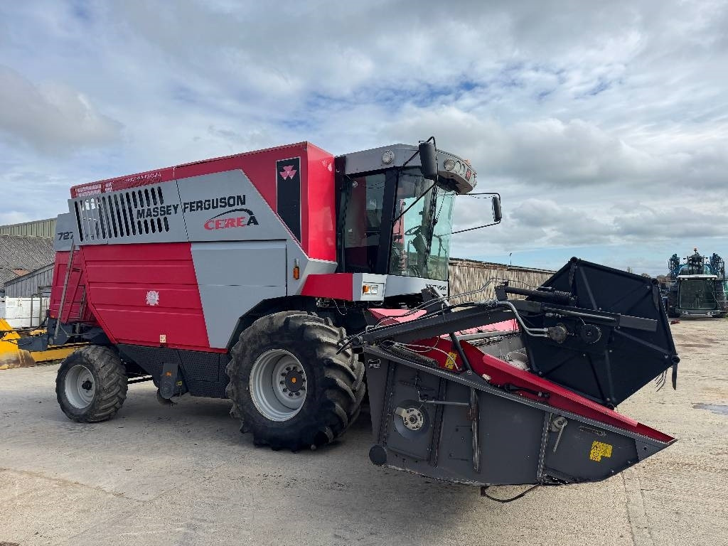 Massey Ferguson Cerea 7274 Rotary Seperator c/w 22ft Header - Kombinovani kombajn: slika 3 Massey Ferguson Cerea 7274 Rotary Seperator c/w 22ft Header - Kombinovani kombajn: slika 3
