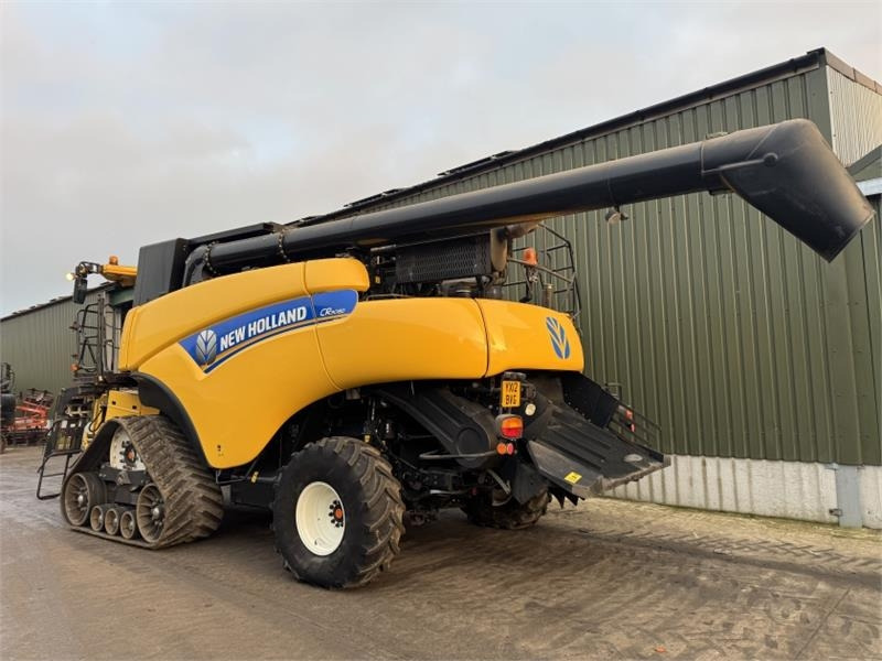 New Holland CR9080 c/w 30ft Varifeed Header - Dodatak za kombajn: slika 2 New Holland CR9080 c/w 30ft Varifeed Header - Dodatak za kombajn: slika 2