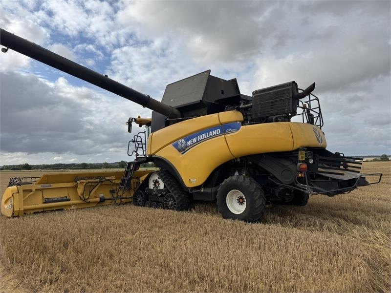 New Holland CR9090 Rotary Combine **Video Below** - Dodatak za kombajn: slika 3 New Holland CR9090 Rotary Combine **Video Below** - Dodatak za kombajn: slika 3